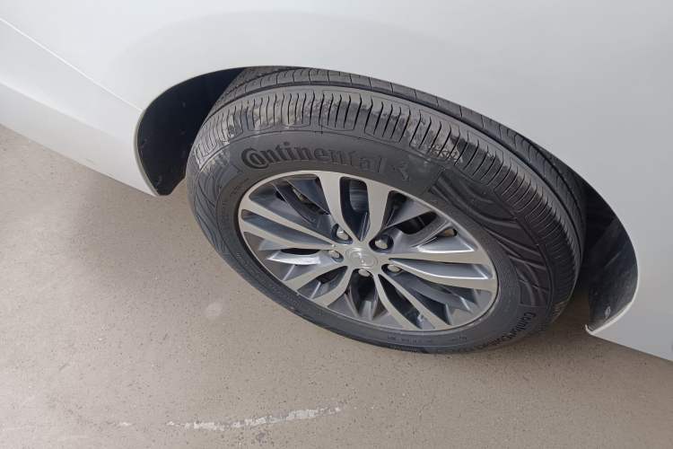 Used Buick GL8 2022 ES Landtrek 653T Comfort Edition
