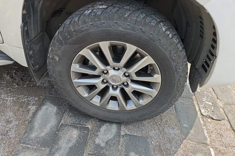 Used Toyota Prado 2018 3.5L Automatic TX-L with Rear-Mounted Spare Tire