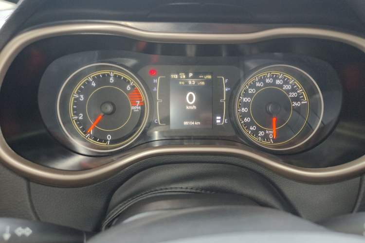 Used Jeep Cherokee 2016 2.0L Leading Edition