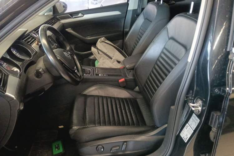 Used Volkswagen Magotan 2018 330TSI DSG Advanced Model