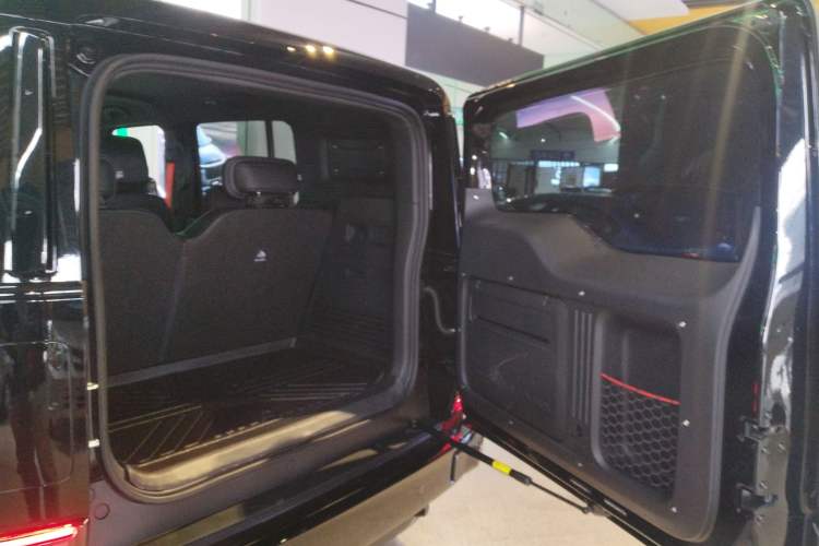 Used iCAR V23 2026 Model V23S 501 Four-Wheel Drive Peak Performance Edition Trunk