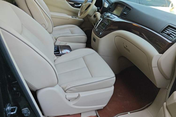 Used Nissan Quest 2015 3.5L SL