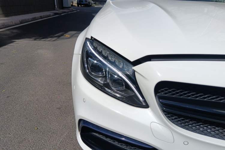 Used Mercedes-Benz C-Class AMG 2015 AMG C 63 S Right Front Headlight