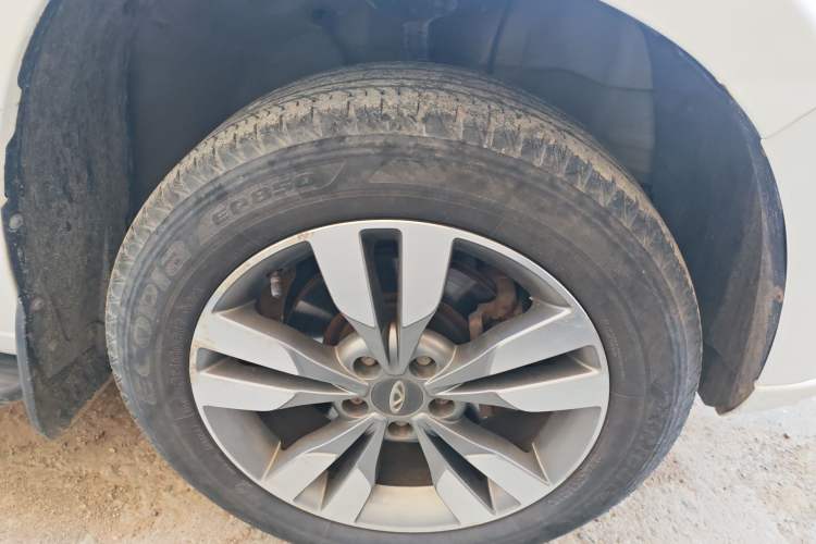 Used Chery Tiggo 3 2016 1.6L Manual ZhiShang Edition Right Front Wheel Hub