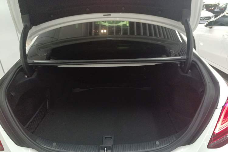 Used Mercedes-Benz C-Class 2021 C 200 L Fashion Edition Sport Version Trunk