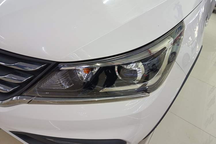 Used Baojun 310W 2017 1.5L Manual Comfort Version China V
