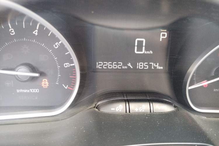 Used Peugeot 2008 2014 1.6L Automatic Fashion Edition Odometer Close Up