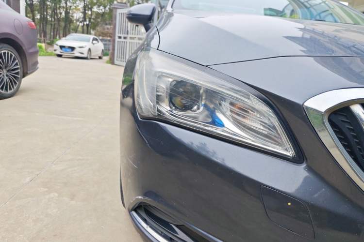 Used Buick Verano 2015 Sedan 20T Dual-Clutch Leading Model