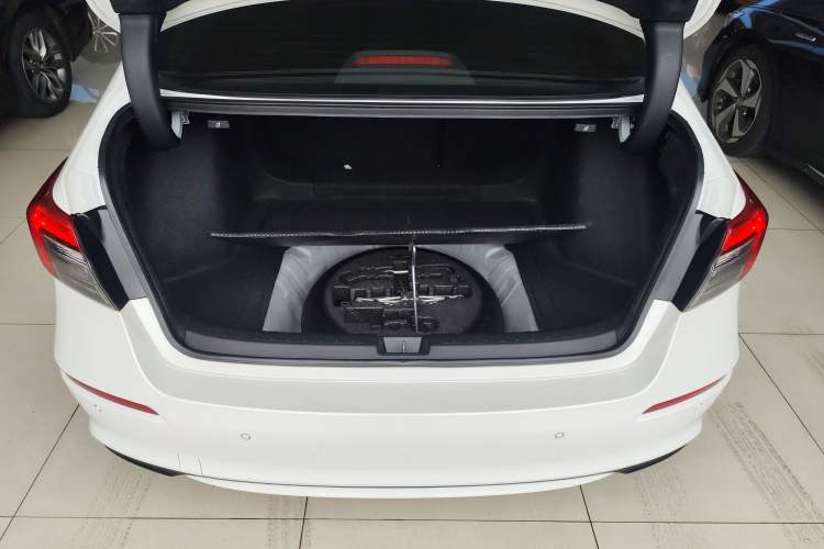 Used Honda Civic 2022 240TURBO CVT Dynamic Control Version
