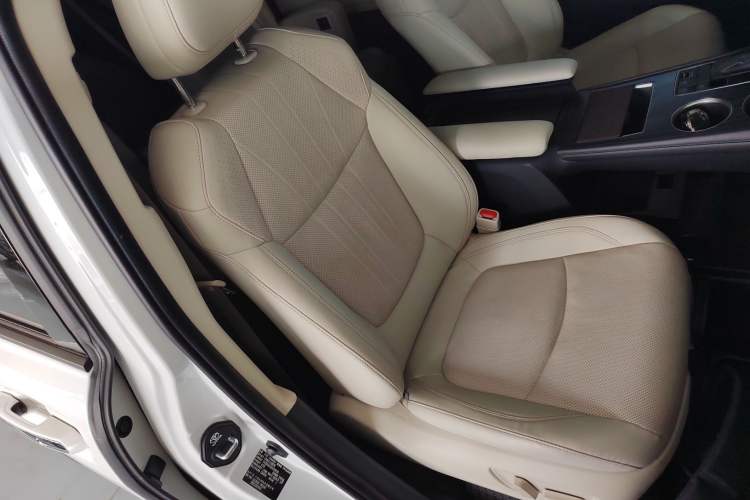 Used Toyota SIENNA 2024 2.5L Hybrid Prestige Deluxe Edition