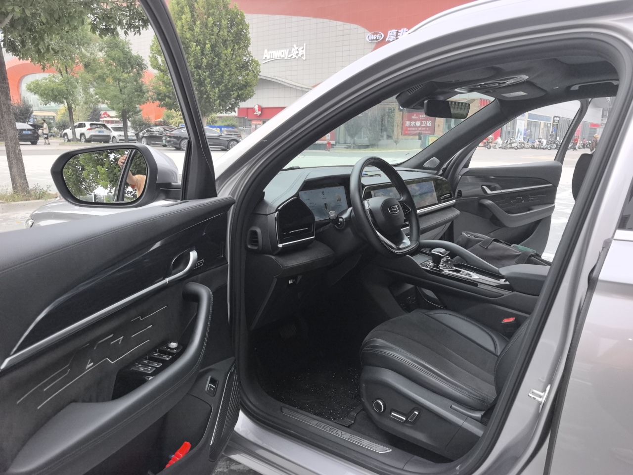Geely Auto Monjaro L 2024 2.0TD High-Power Automatic Two-Wheel Drive Skyline Edition — снимка 16