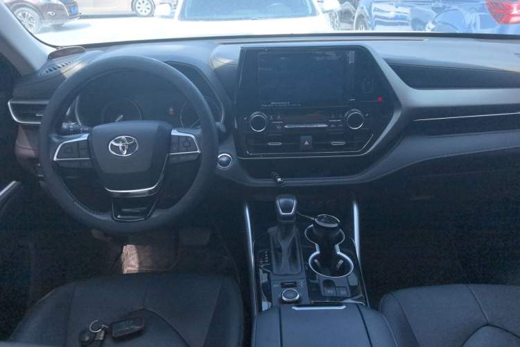 Used Toyota Highlander 2022 380T 4x4 Luxury Edition 7 Seats
