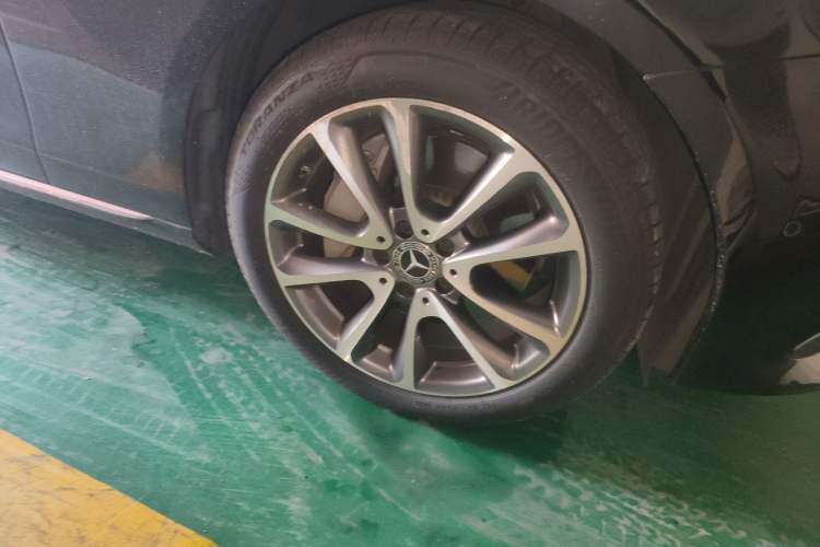 Used Mercedes-Benz E-Class 2019 Restyled E 300 L Luxury Edition
