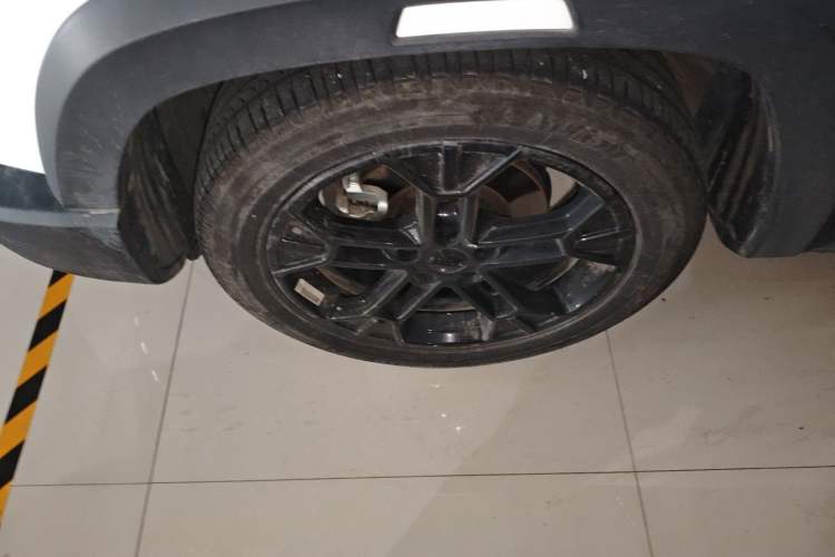 Used Geely Auto Cowboy 2025 1.5TD Trendy Play Edition Exterior 4