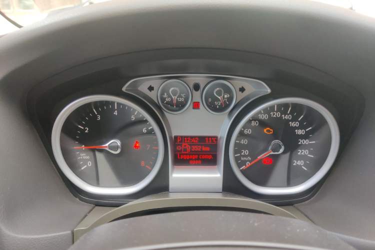 Used Ford Focus 2012 Sedan Classic 1.8L Automatic Base Model
