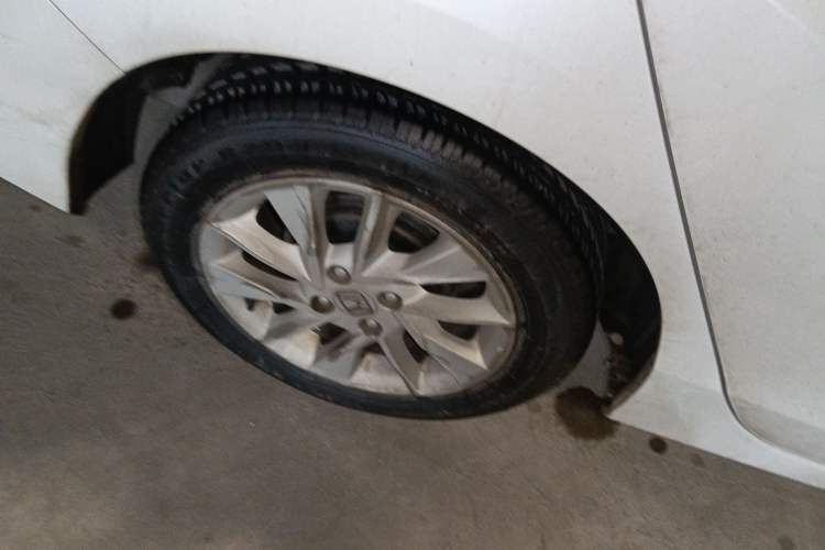 Used Honda Gienia 2017 1.5L CVT Classic Edition Right Rear Wheel Hub