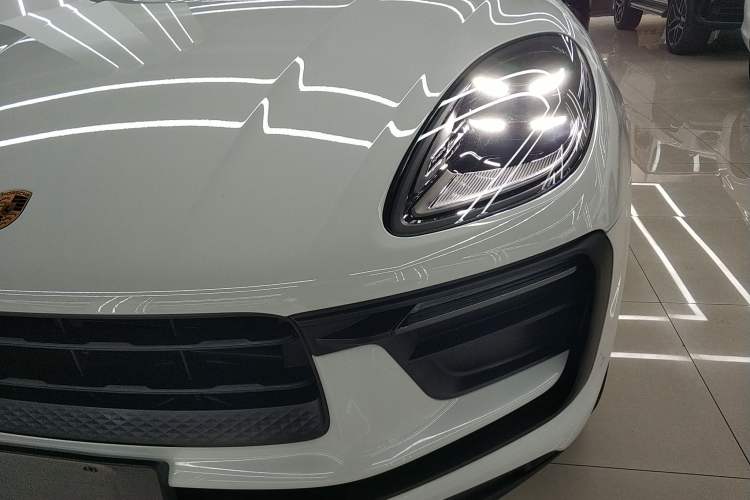 Used Porsche Macan 2023 Macan 2.0T Left Front Headlight