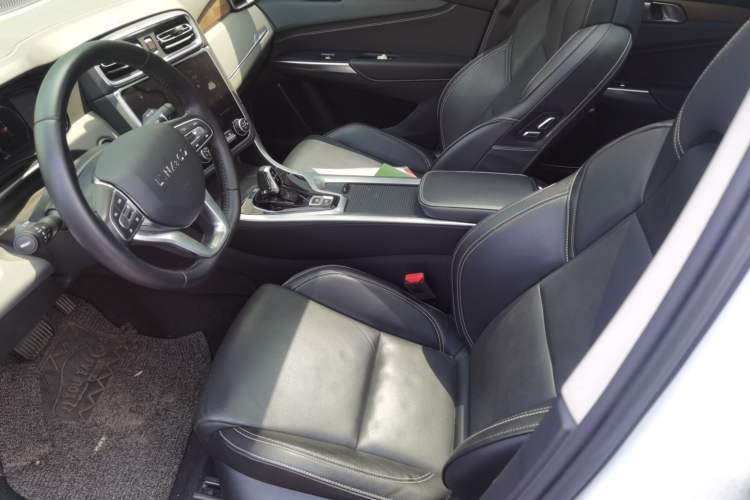 Used Lynk & Co 01 2019 2.0T Two-Wheel-Drive Pro Version China VI Standard Left Front Seat