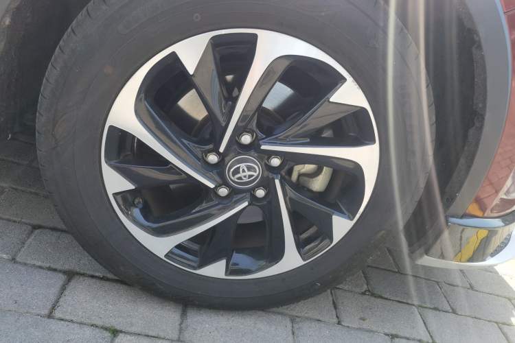 Used Toyota IZOA 2018 2.0L Yichi Edition China V Standard Right Front Wheel Hub