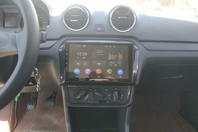 Used Volkswagen Jetta 2019 Dream Edition 1.4L Manual Fashion Version
