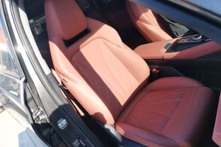 Used Changan CS75 PLUS 2024 3rd Generation Champion Edition 2.0T Intelligent Drive Performance Model
