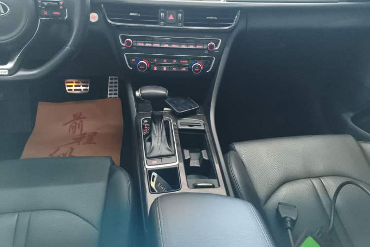 Used Kia K5 2016 1.6T Automatic LUX Gear Lever