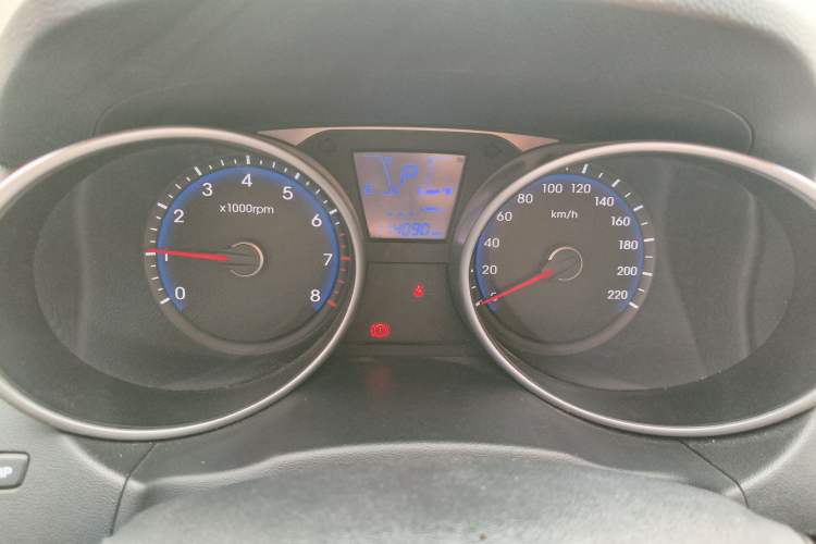 Used Hyundai ix35 2015 2.0L Automatic 2WD Smart Type China IV Instrument Cluster