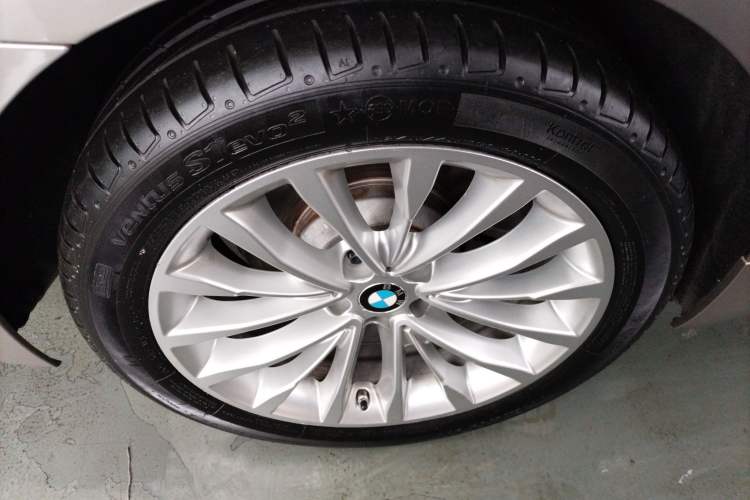 Used BMW 5 Series 2020 525Li Luxury Package
