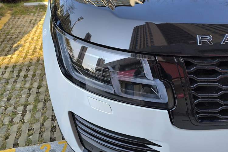 Used Land Rover Range 2014 3.0 SC V6 Vogue SE Right Front Headlight