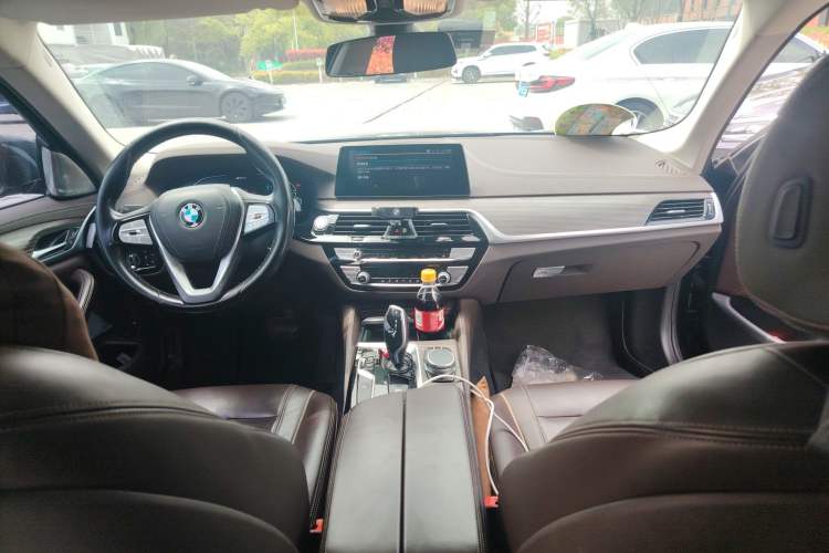 Used BMW 5 Series New Energy 2020 Mileage Upgrade Version 530Le Luxury Package Center Console