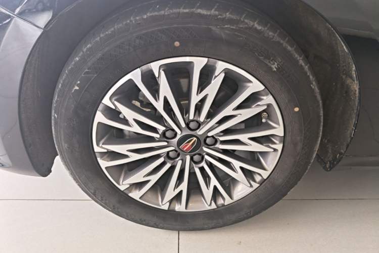 Used Hongqi H5 2023 2.0T Automatic Smart Connect Flagship Edition