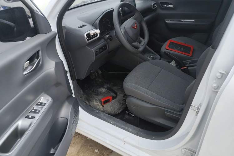 Used Wuling Hongguang New Energy 2025 Extended-Range Hybrid 50KM Comfort Version Driver Seat