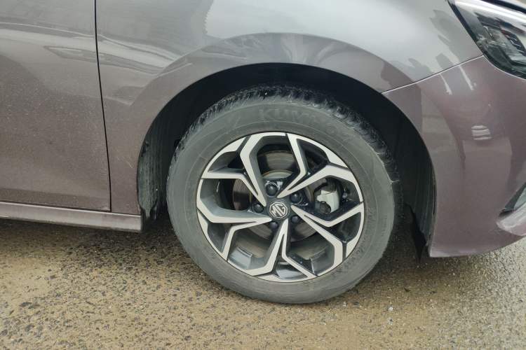 Used MG 5 2023 180 DVVT CVT Luxury Edition