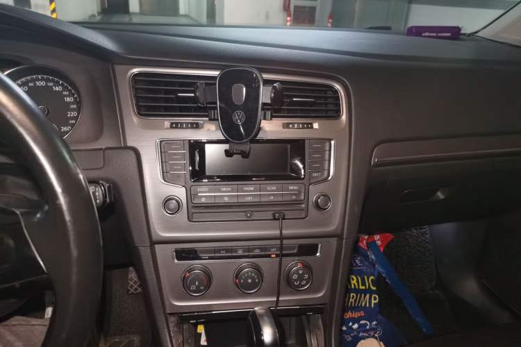 Used Volkswagen Golf 2015 1.6L Automatic Comfort Model
