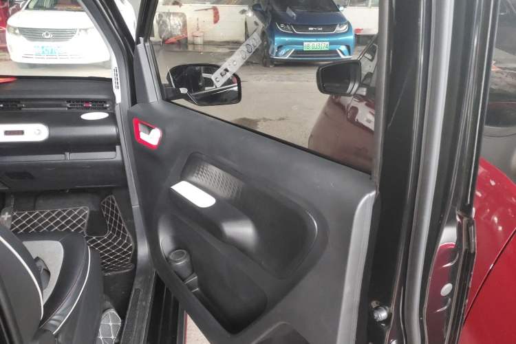 Used Wuling Hongguang MINIEV 2022 GAMEBOY 200km Gaming Edition with Lithium Iron Phosphate