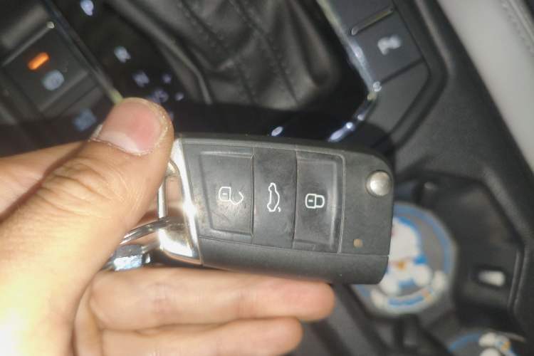 Used Volkswagen Bora 2023 300TSI DSG Prestige Edition
