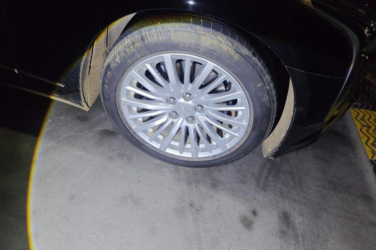 Used Cadillac CT6 2020 28T Luxury Version Right Front Wheel Hub