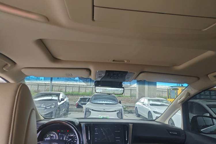 Used Toyota Alphard 2021 Dual-Engine 2.5L Luxury Edition