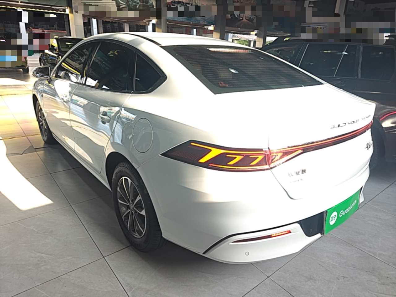 BYD Qin PLUS 2024 HONOR Edition DM-i 55KM Leading Model — снимка 4