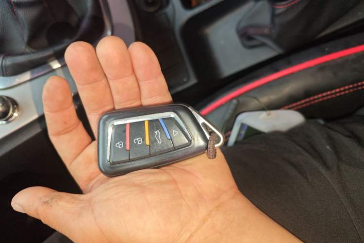 Used Haval M6 2017 1.5T Manual Two-Wheel Drive Elite Model Vehicle Key