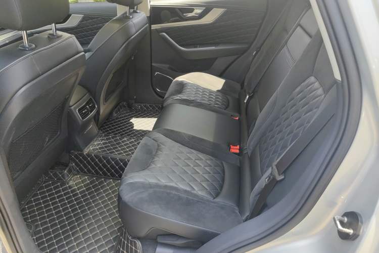 Used Hongqi HS5 2019 2.0T Smart Connect Flagship All-Wheel-Drive Version
