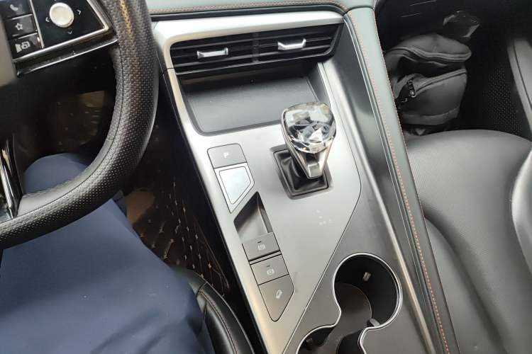 Used Roewe RX5 2023 1.5T Elite Edition
