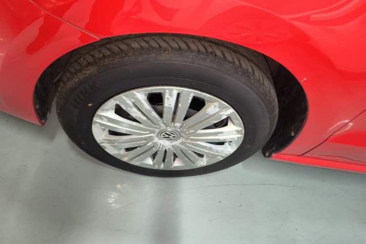 Used Volkswagen Polo 2016 1.6L Automatic Comfort Model