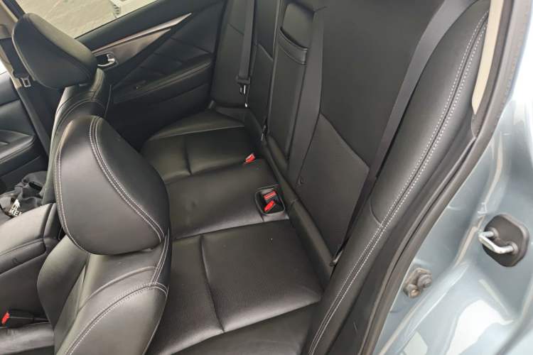 Used Infiniti Q50 2014 3.7L Comfort Edition Left Rear Seat