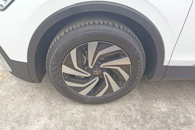 Used Volkswagen Tiguan L 2023 300TSI Automatic Two-Wheel Drive Smart Edition