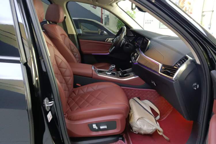 Used BMW X5 2022 Restyled xDrive 30Li Luxury Version M Sport Package
