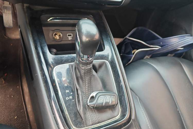 Used Roewe i5 2019 1.5L Automatic 4G Connected Langzhen Edition