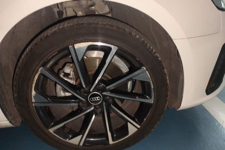 Used Audi A4L 2023 40 TFSI Luxury Dynamic Model
