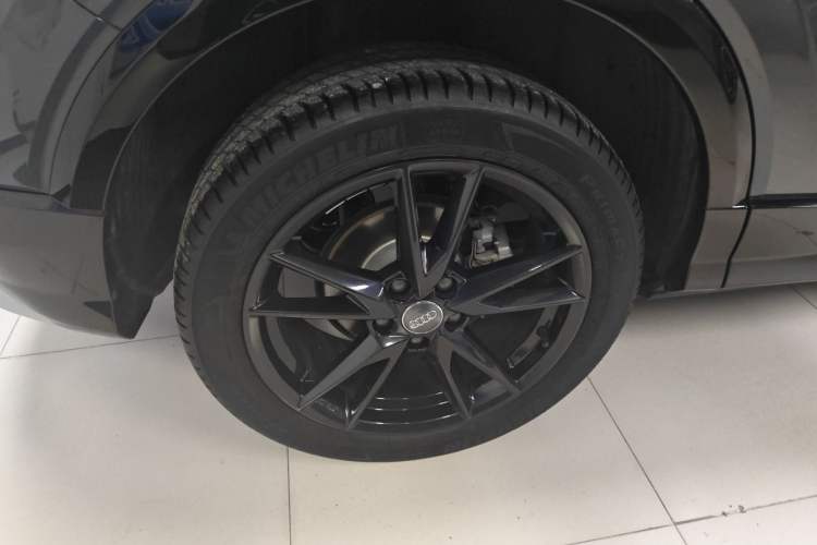 Used Audi Q2L 2021 35 TFSI Progressive Dynamic Edition
