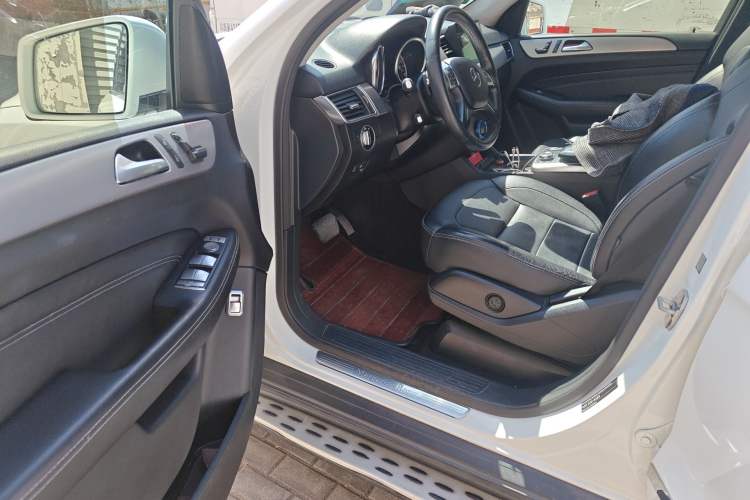 Used Mercedes-Benz M-Class 2014 ML 320 4MATIC